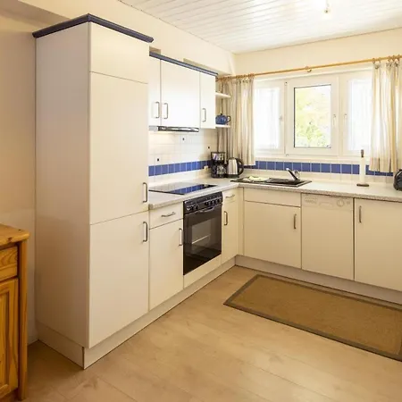 Am Edersee Mit 2 Schlafzimmern Feriehus Scheid (Waldeck-Frankenberg)